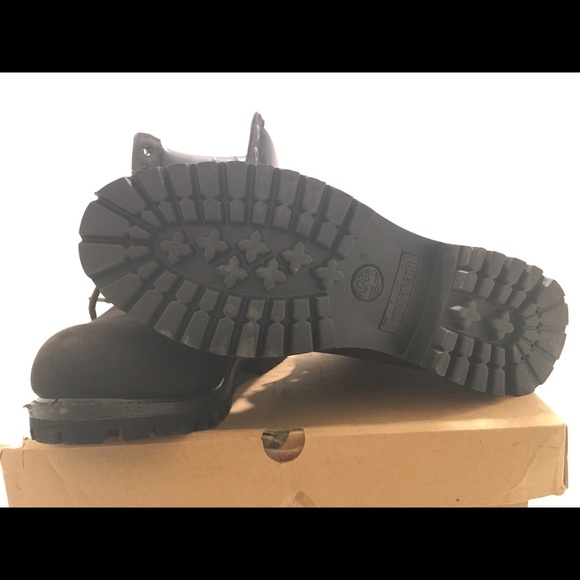 Timberlands junior size 7 - Picture 5 of 8